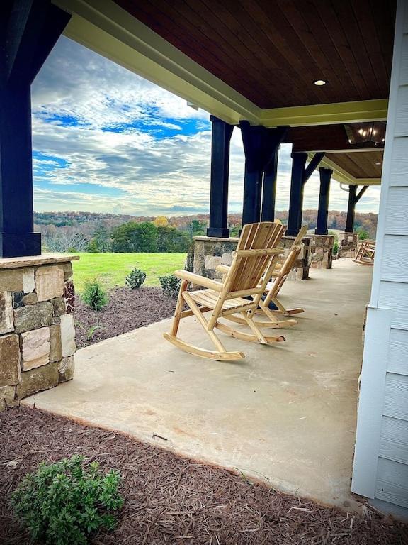 The Nest At Cardinal Hill Dahlonega Villa Exterior photo